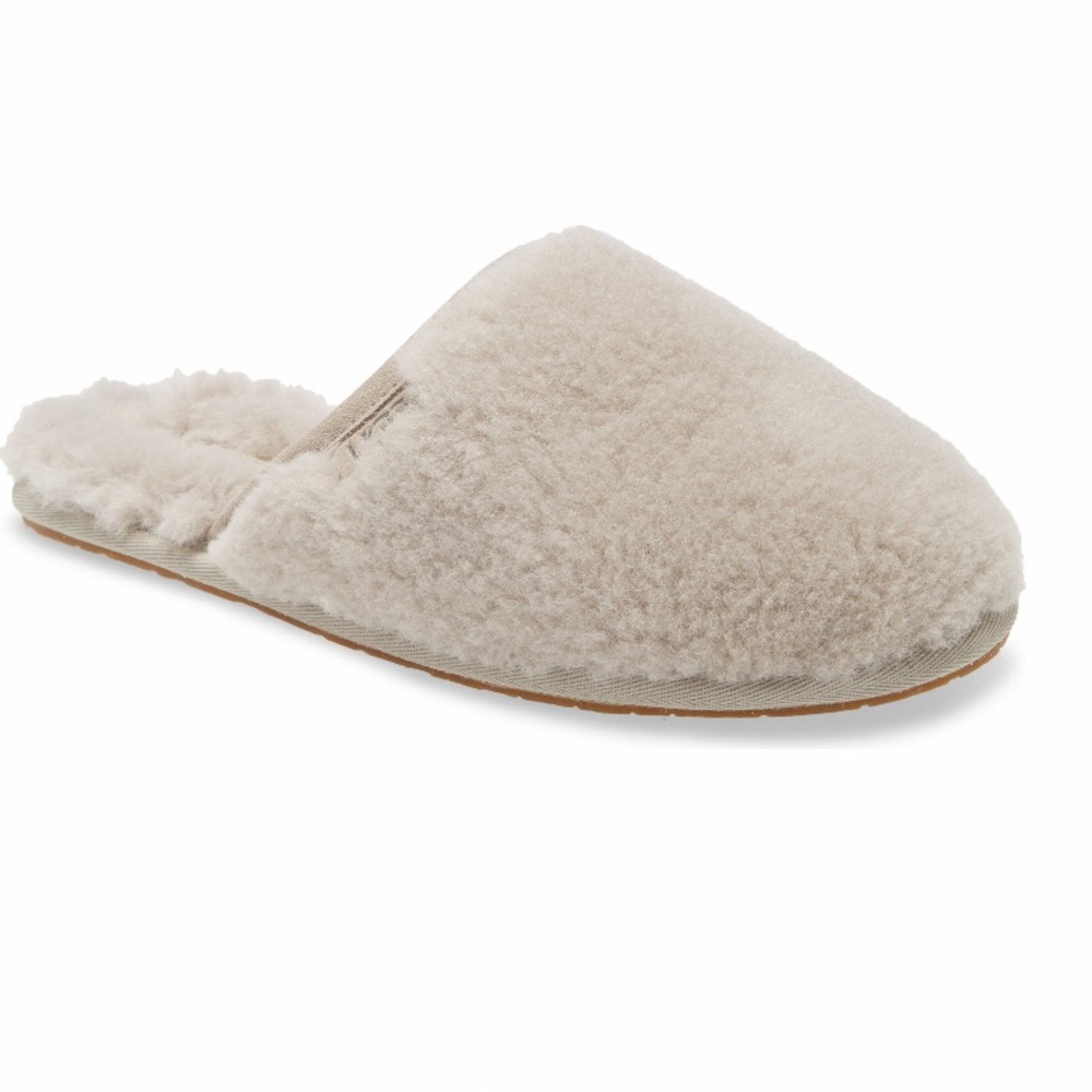 NIB UGG rutrette Slipper size10 Goat fluffy 100% wool comfortable warm authentic